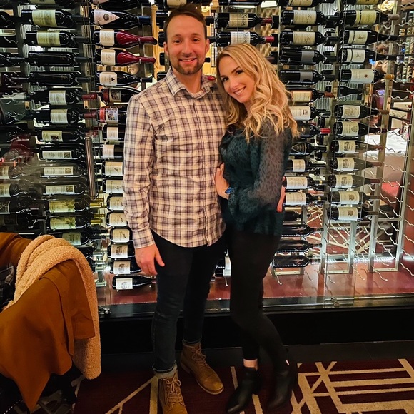 Meet your Posher, Stephanie - Picture 1 of 1